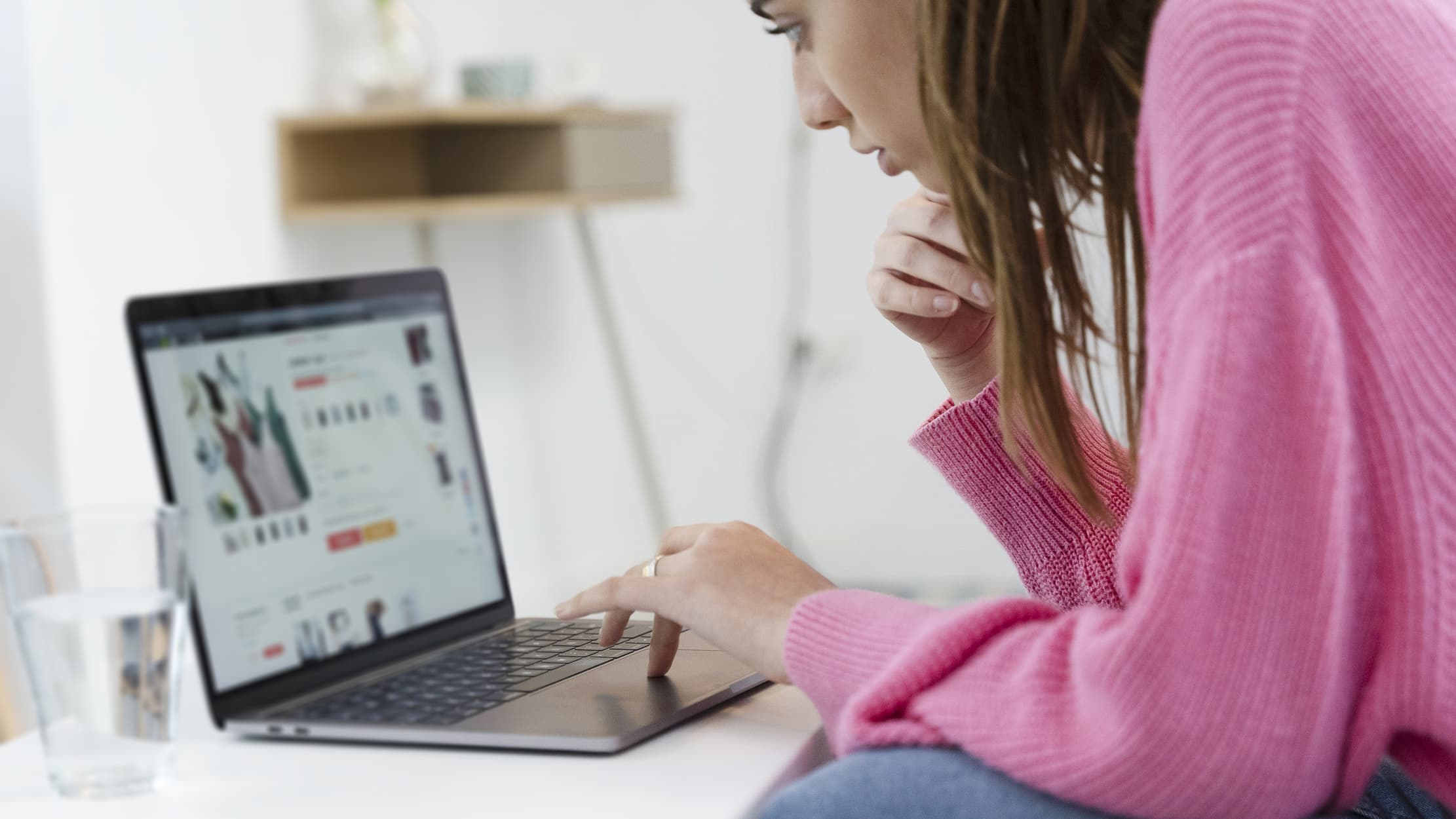 ¿tu-equipo-comercial-esta-quemado?-la-tecnologia-como-aliada-para-liberar-su-tiempo