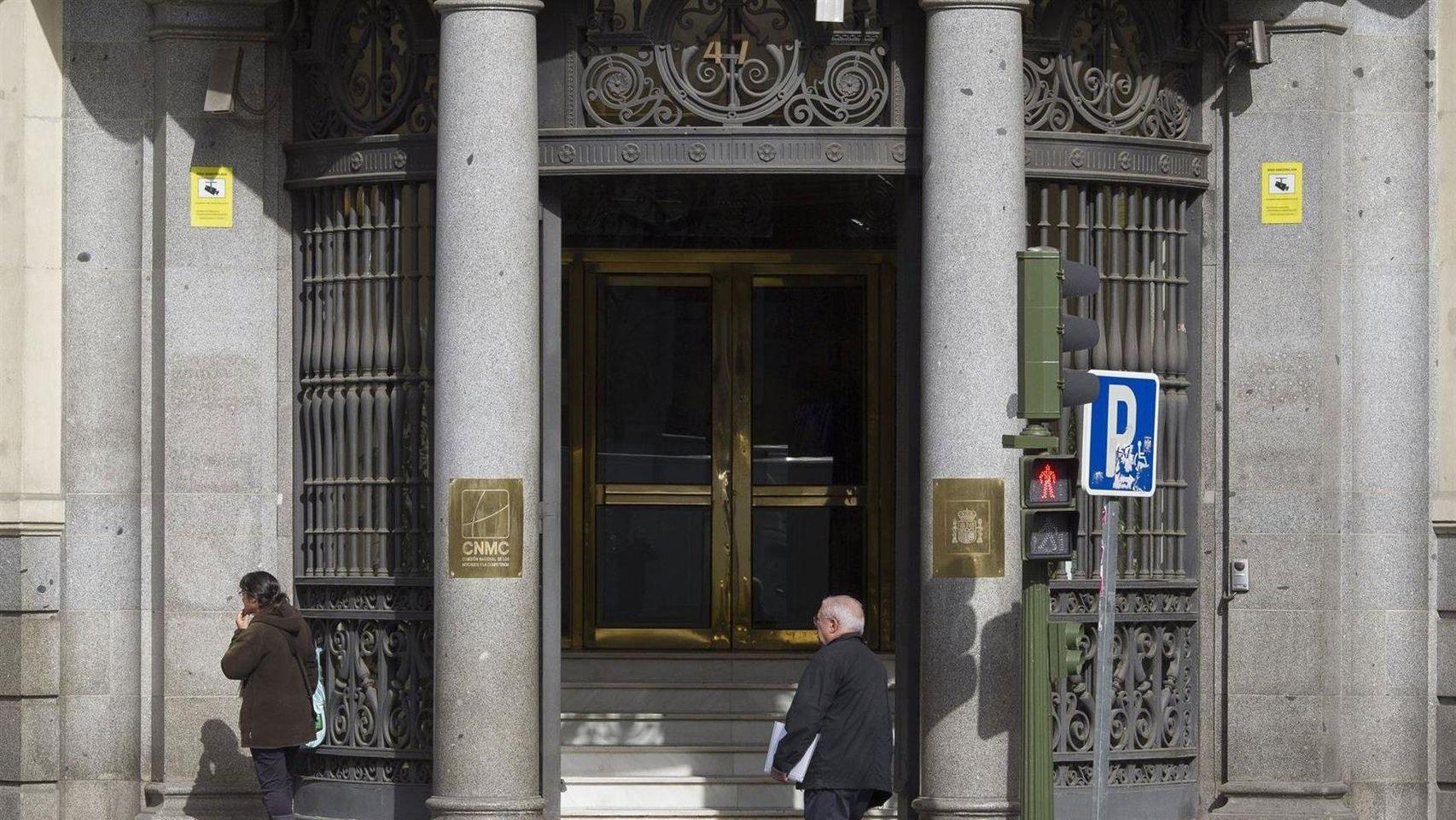 la-cnmc-pone-bajo-la-lupa-a-los-grandes-bancos-espanoles-por-posibles-pactos-en-el-precio-de-las-hipotecas